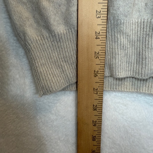 Roundtree & Yorke V-Neck Sweater Mens Size Large Beige 100% Cashmere Soft - Picture 6 of 7